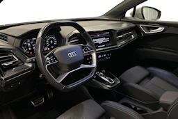valkoinen Audi Q4 e-tron 2023 kuva 8.