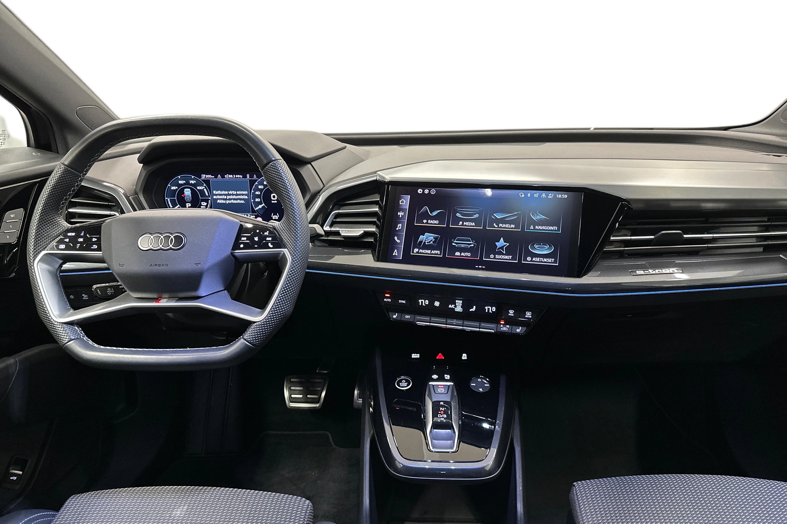 musta Audi Q4 e-tron 2023 kuva 9.