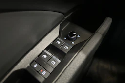 musta Audi Q4 e-tron 2023 kuva 19.