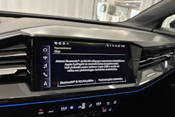 musta Audi Q4 e-tron 2023 kuva 21.