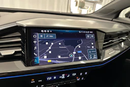 musta Audi Q4 e-tron 2023 kuva 22.