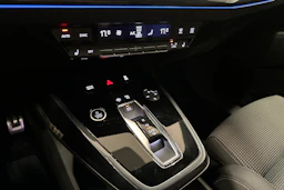 musta Audi Q4 e-tron 2023 kuva 27.