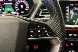 Musta Audi Q4 e-tron 2023 kuva 27.