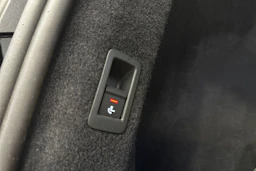 Musta Audi Q4 e-tron 2023 kuva 30.