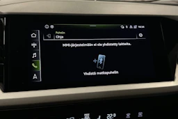 sininen Audi Q4 e-tron 2023 kuva 20.