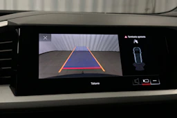 sininen Audi Q4 e-tron 2023 kuva 29.
