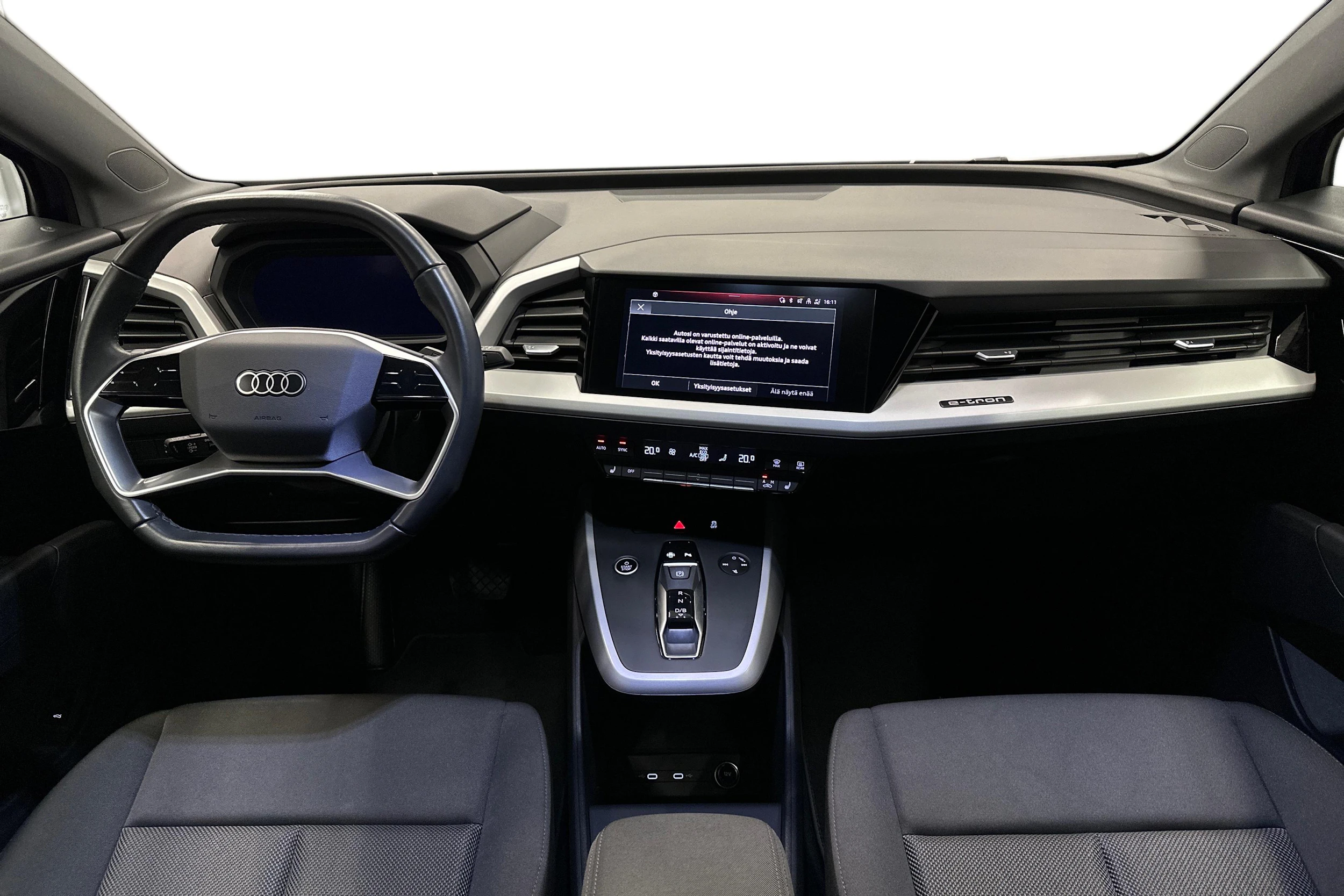 sininen Audi Q4 e-tron 2023 kuva 7.