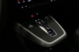 sininen Audi Q4 e-tron 2023 kuva 31.