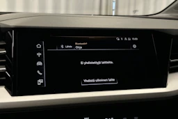 harmaa Audi Q4 e-tron 2023 kuva 19.