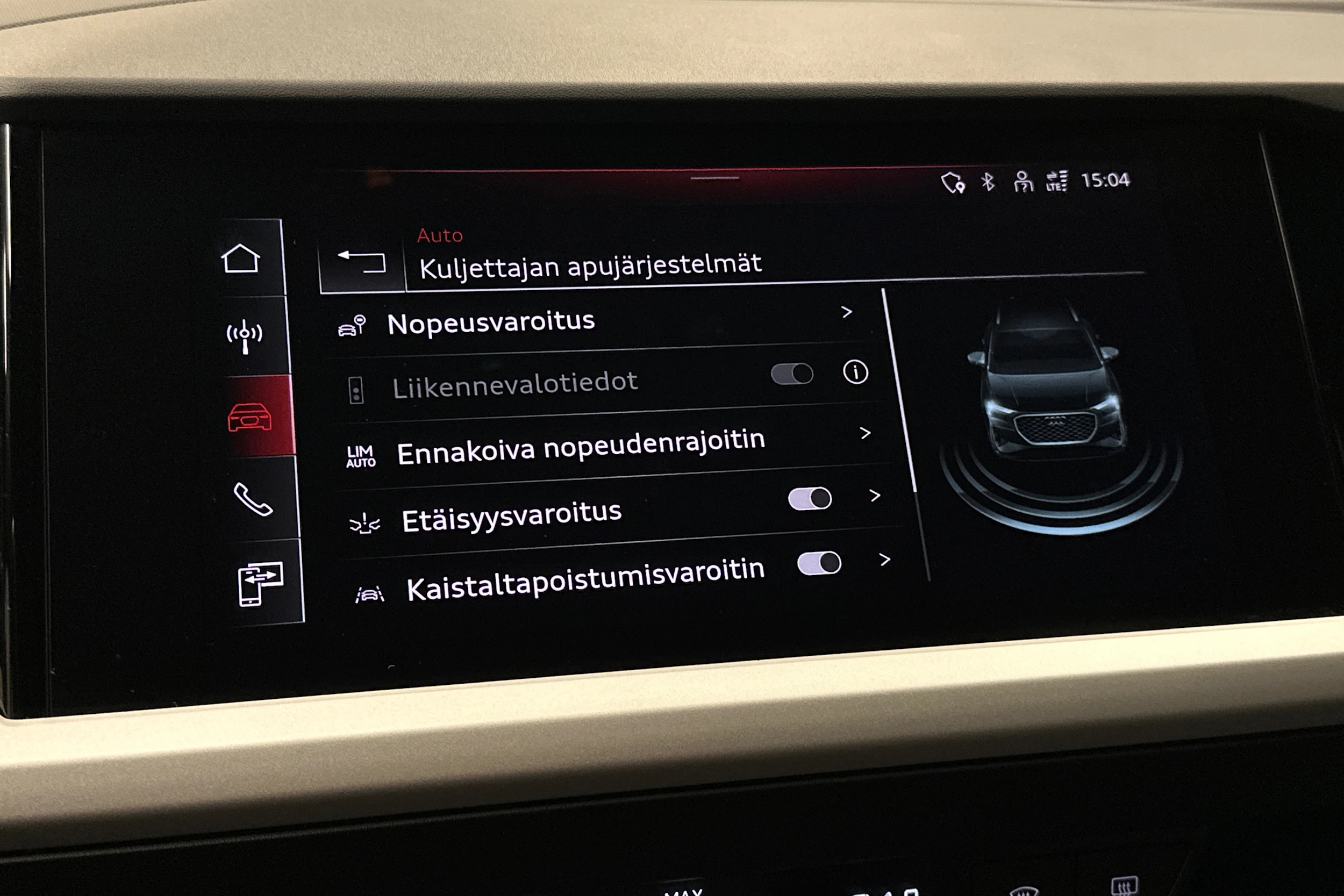 harmaa Audi Q4 e-tron 2023 kuva 25.