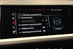 harmaa Audi Q4 e-tron 2023 kuva 25.