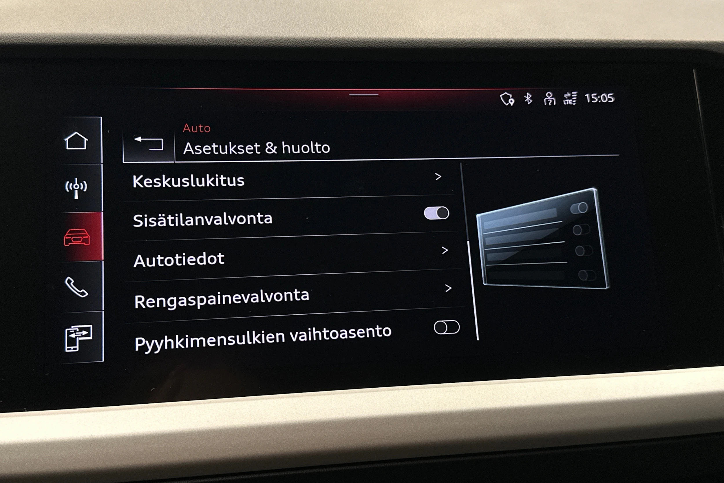 harmaa Audi Q4 e-tron 2023 kuva 28.