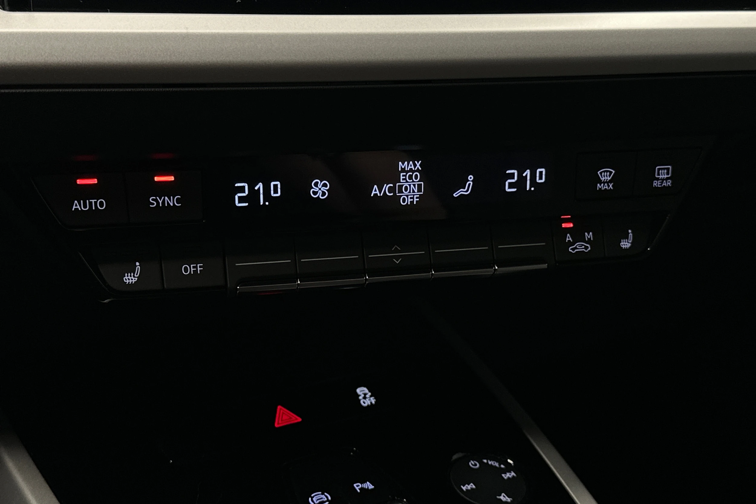 harmaa Audi Q4 e-tron 2023 kuva 30.