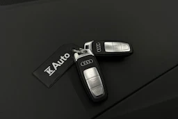 harmaa Audi Q4 e-tron 2023 kuva 37.