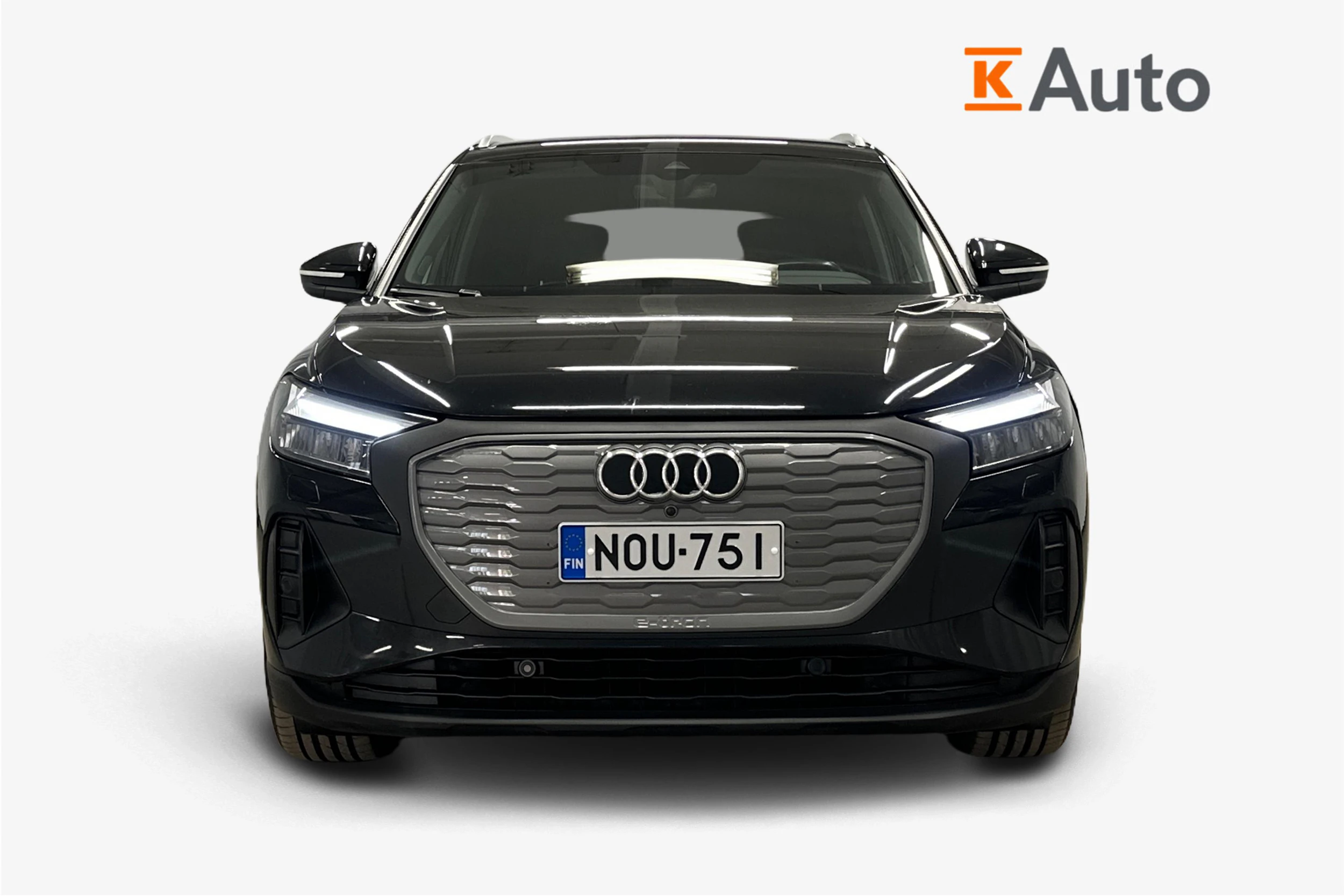 musta Audi Q4 e-tron 2023 kuva 4.
