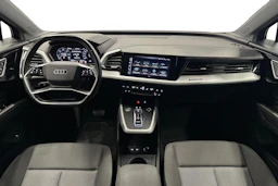 musta Audi Q4 e-tron 2023 kuva 7.