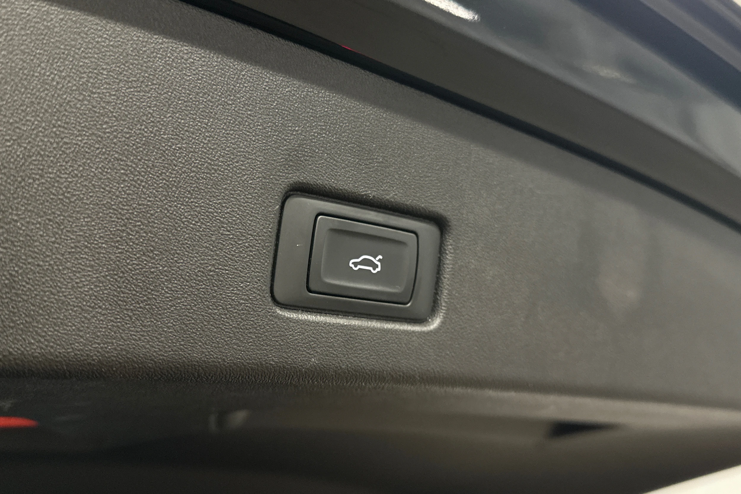 musta Audi Q4 e-tron 2023 kuva 12.