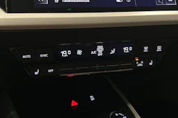 musta Audi Q4 e-tron 2023 kuva 24.