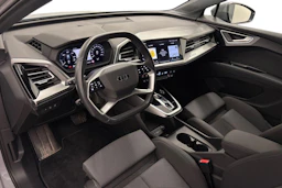 harmaa Audi Q4 e-tron 2023 kuva 6.