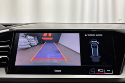 harmaa Audi Q4 e-tron 2023 kuva 17.