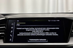 harmaa Audi Q4 e-tron 2023 kuva 18.
