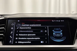 harmaa Audi Q4 e-tron 2023 kuva 21.