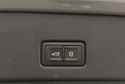harmaa Audi Q4 e-tron 2023 kuva 25.