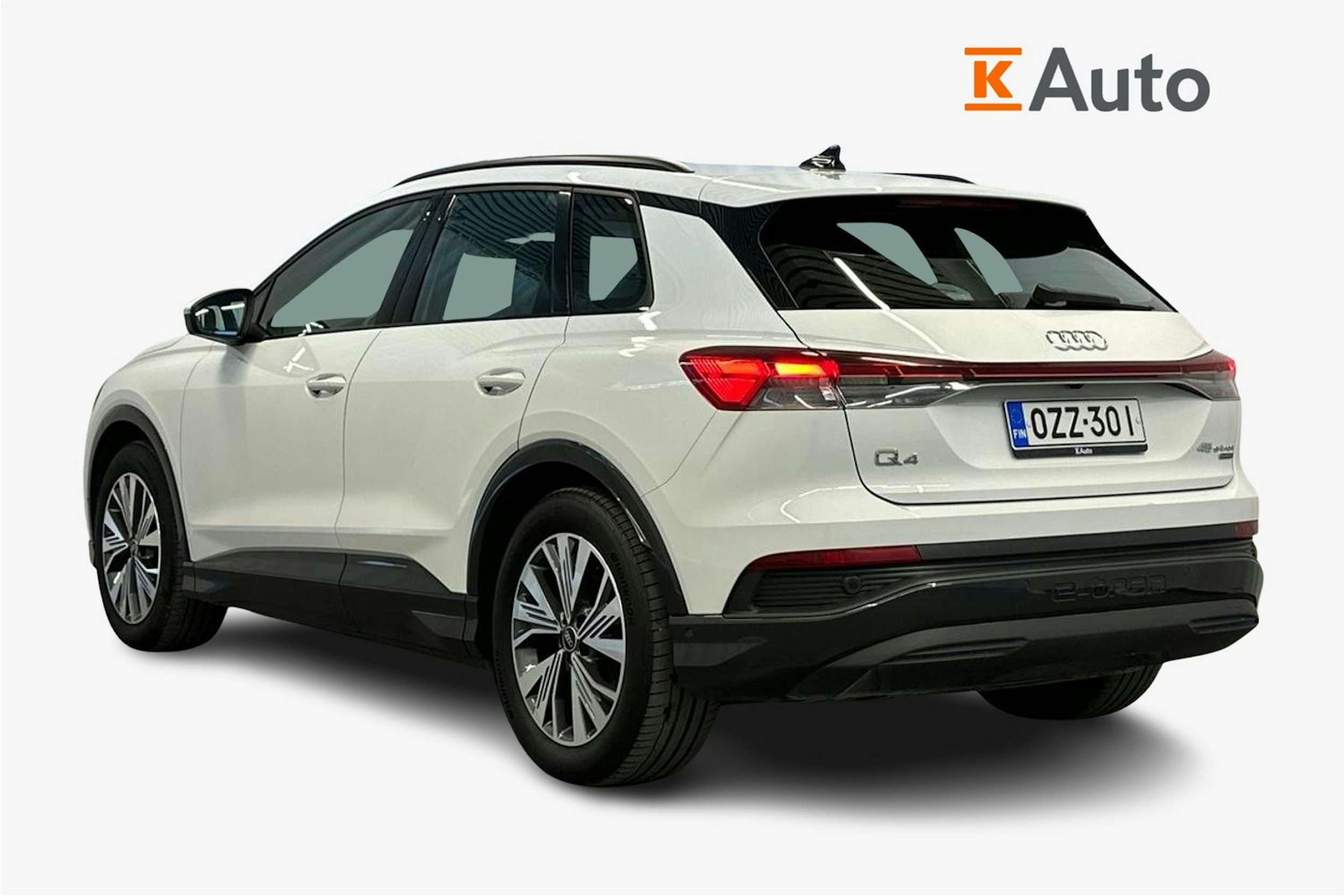 valkoinen Audi Q4 e-tron 2023 kuva 2.