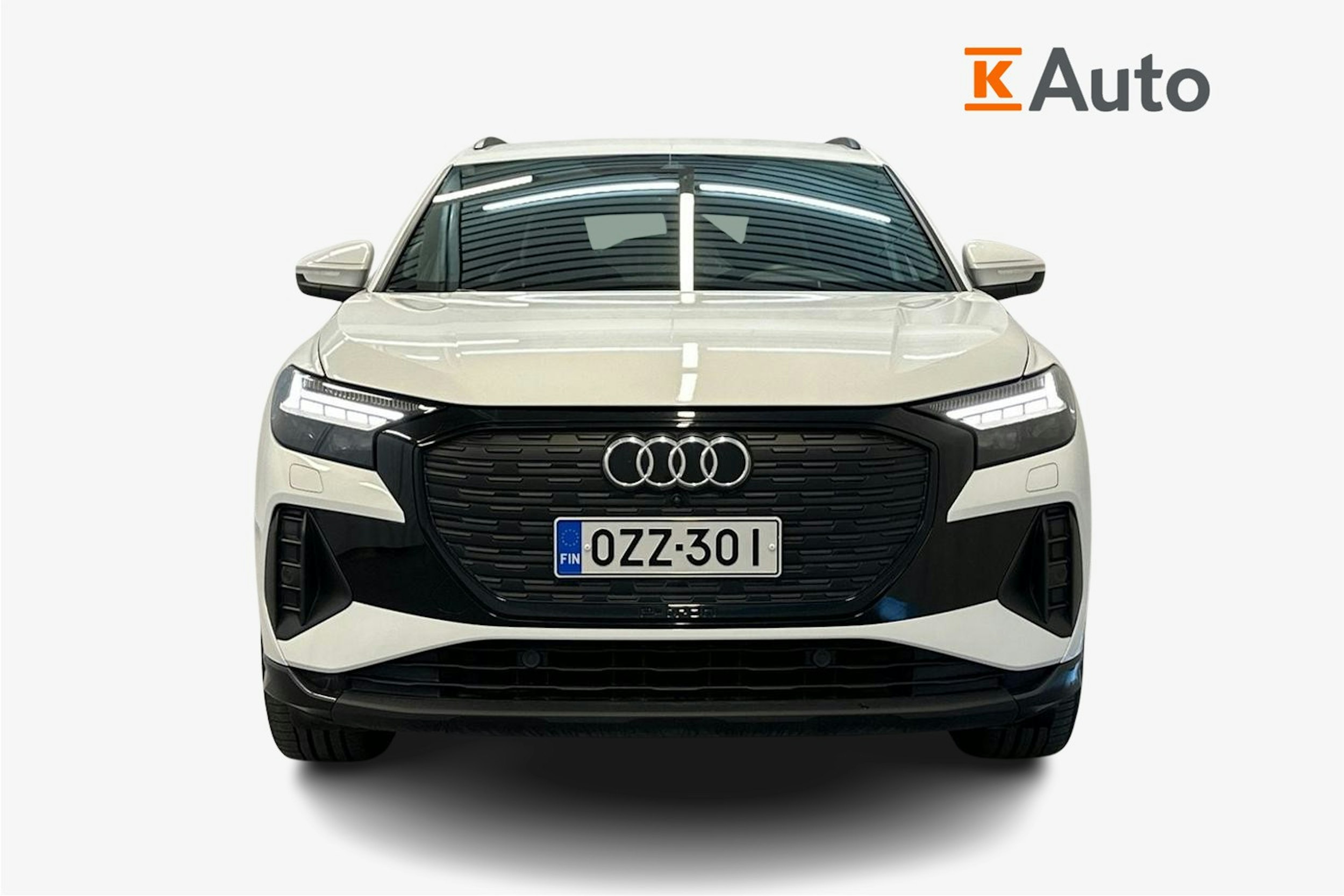 valkoinen Audi Q4 e-tron 2023 kuva 5.