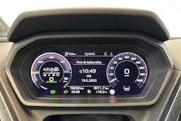 valkoinen Audi Q4 e-tron 2023 kuva 20.