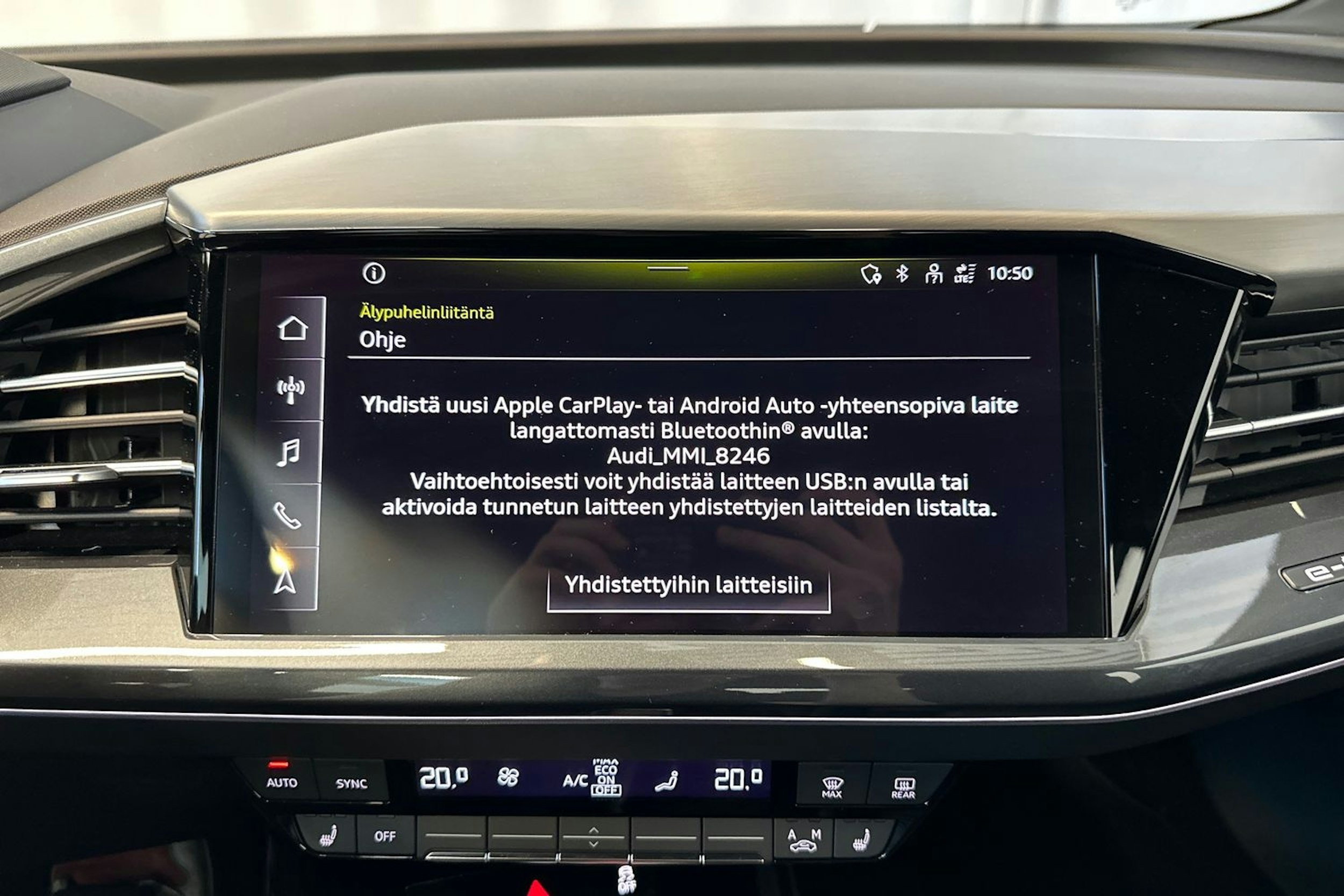 valkoinen Audi Q4 e-tron 2023 kuva 23.