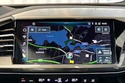 valkoinen Audi Q4 e-tron 2023 kuva 24.