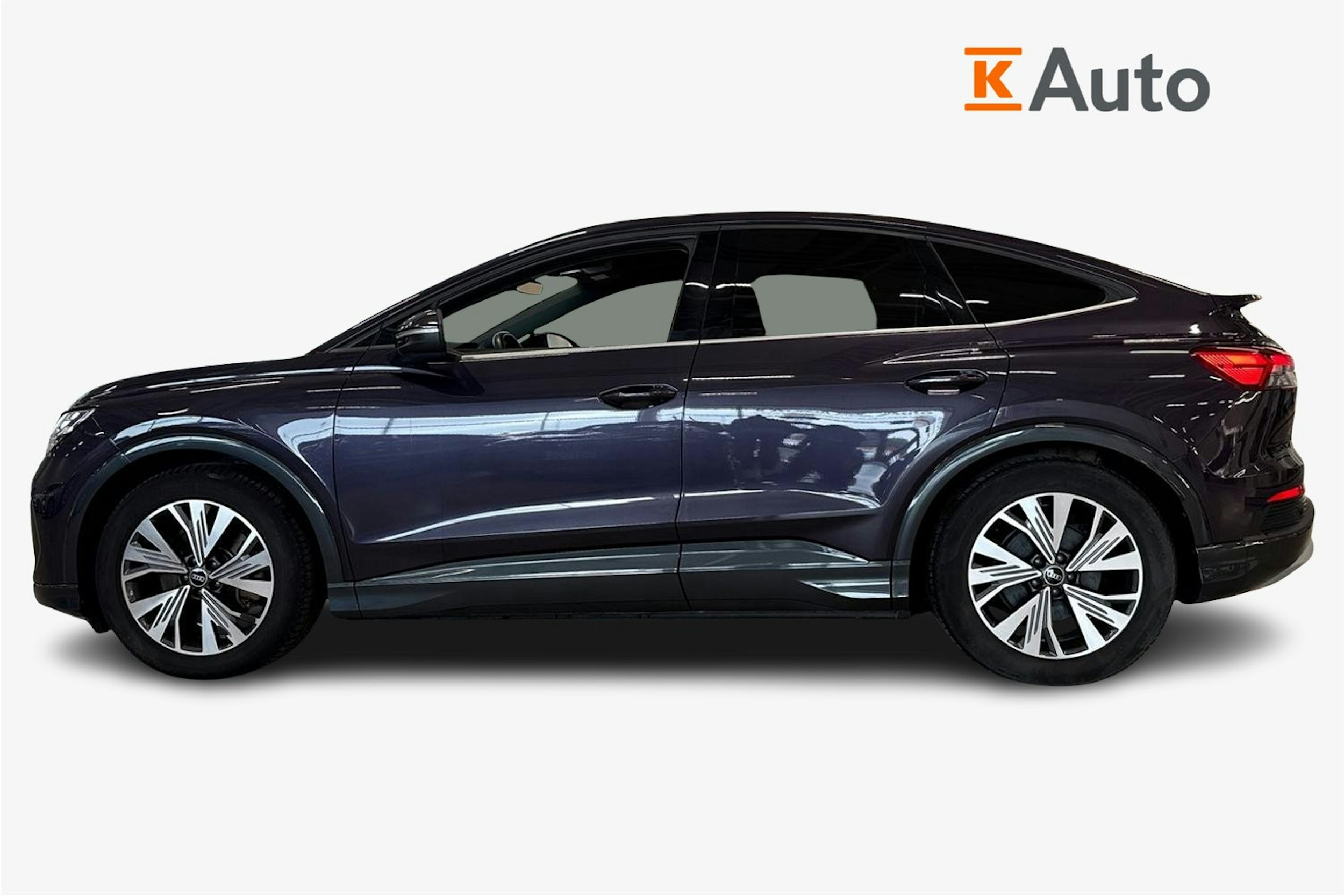 violetti Audi Q4 e-tron 2023 kuva 6.