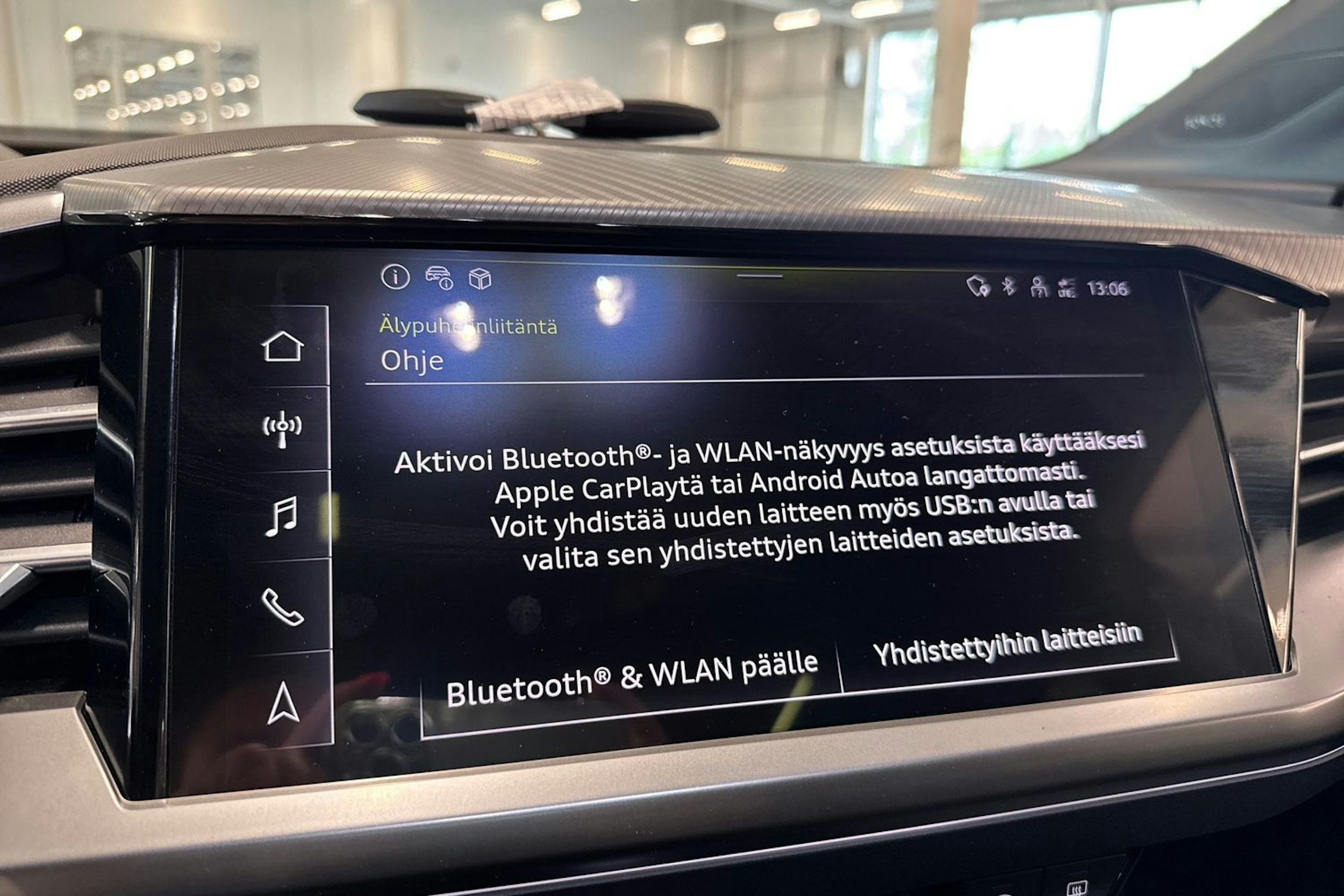 violetti Audi Q4 e-tron 2023 kuva 14.