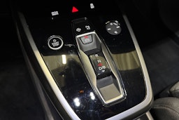 violetti Audi Q4 e-tron 2023 kuva 21.