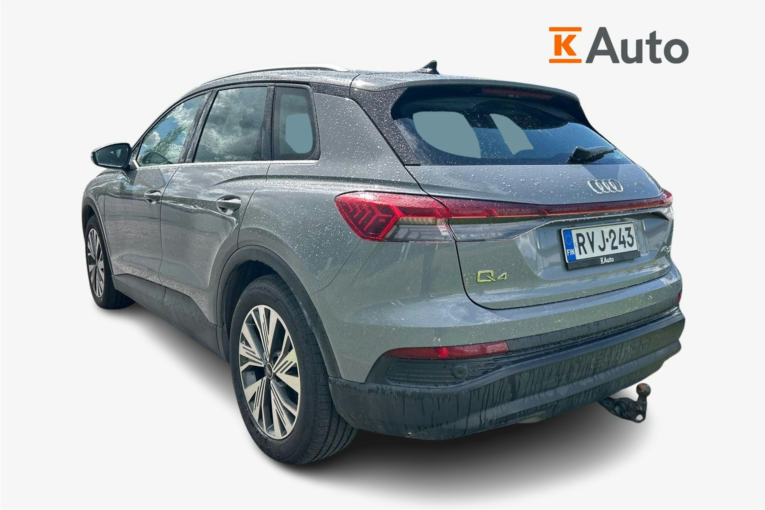 Harmaa Audi Q4 e-tron 2023 kuva 2.