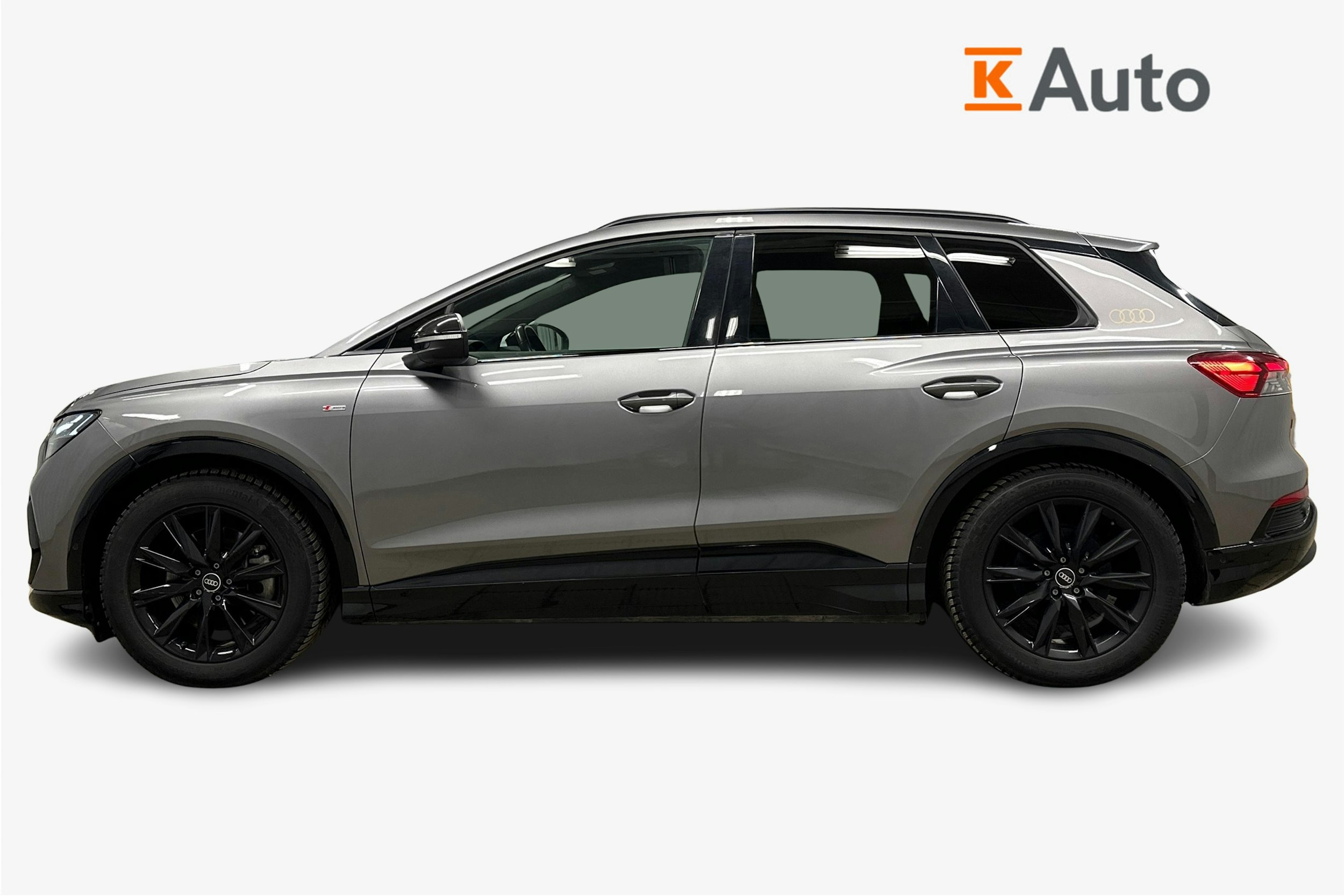 harmaa Audi Q4 e-tron 2023 kuva 6.