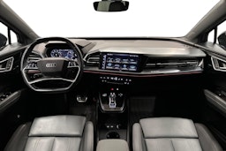 harmaa Audi Q4 e-tron 2023 kuva 9.