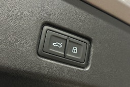 harmaa Audi Q4 e-tron 2023 kuva 15.