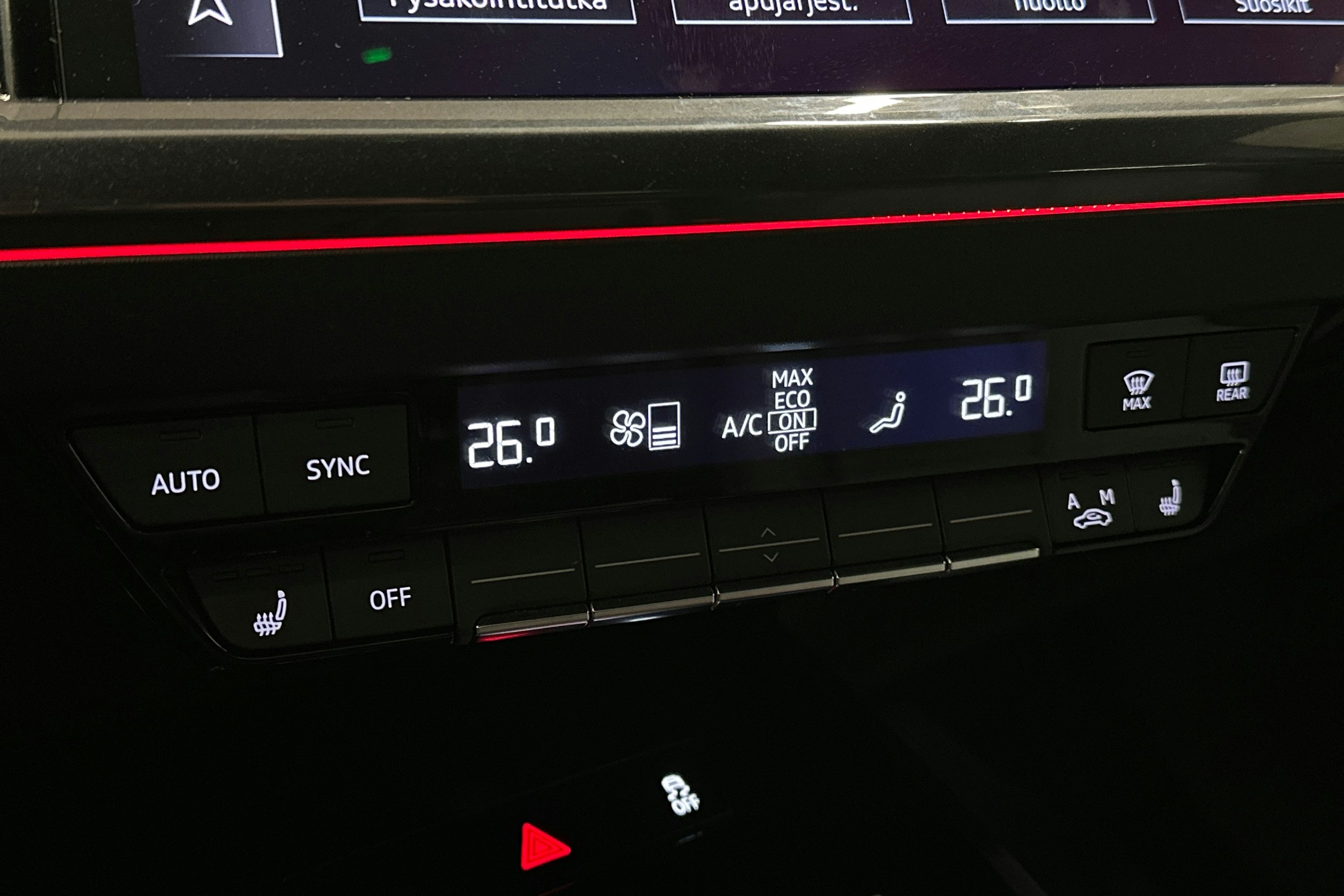 harmaa Audi Q4 e-tron 2023 kuva 32.