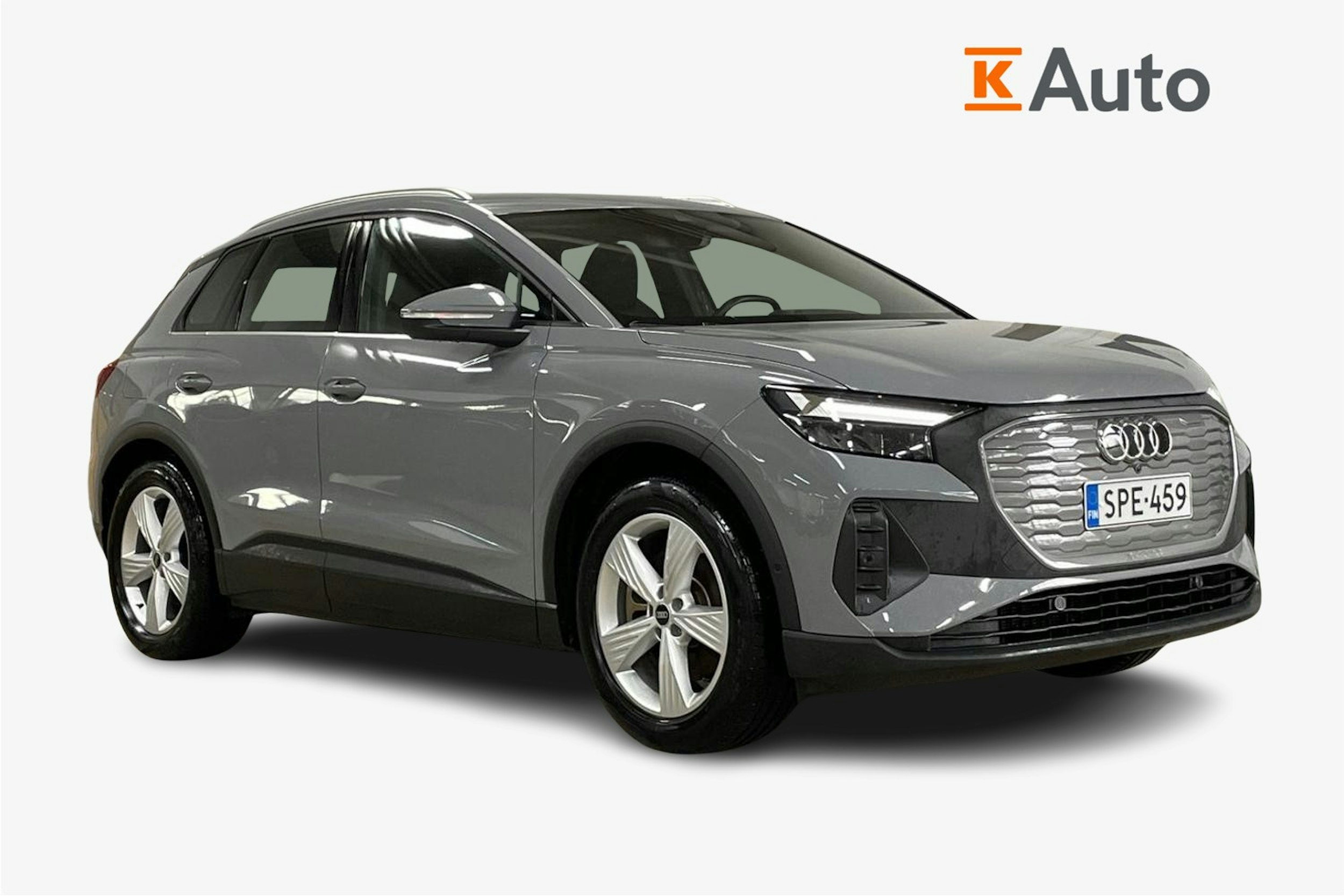 harmaa Audi Q4 e-tron 2023 kuva 1.