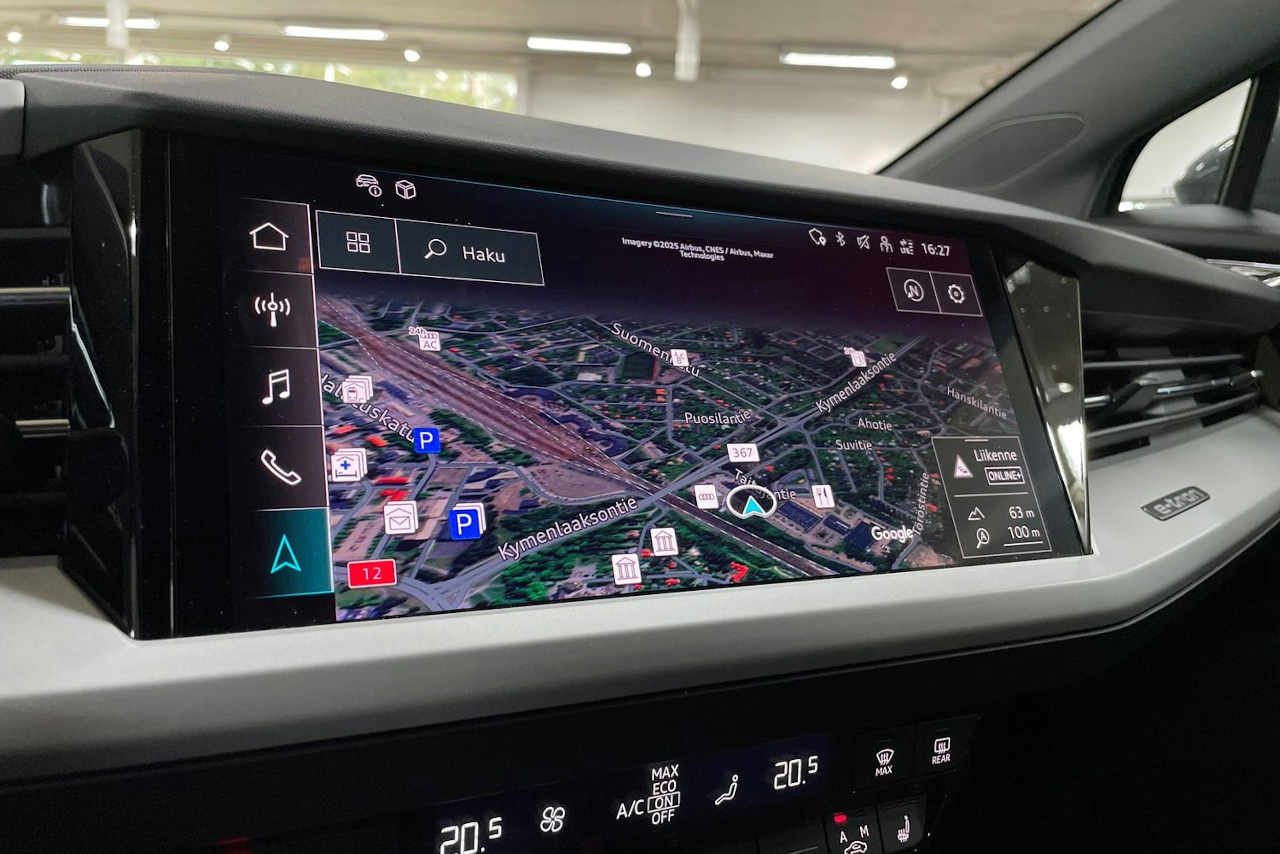 harmaa Audi Q4 e-tron 2023 kuva 24.