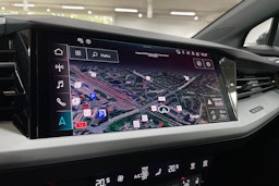 harmaa Audi Q4 e-tron 2023 kuva 24.