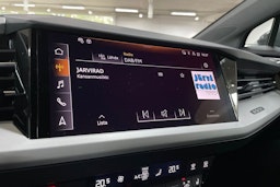 harmaa Audi Q4 e-tron 2023 kuva 26.
