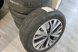 Musta Audi Q4 e-tron 2023 kuva 30.