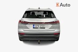 harmaa Audi Q4 e-tron 2023 kuva 3.