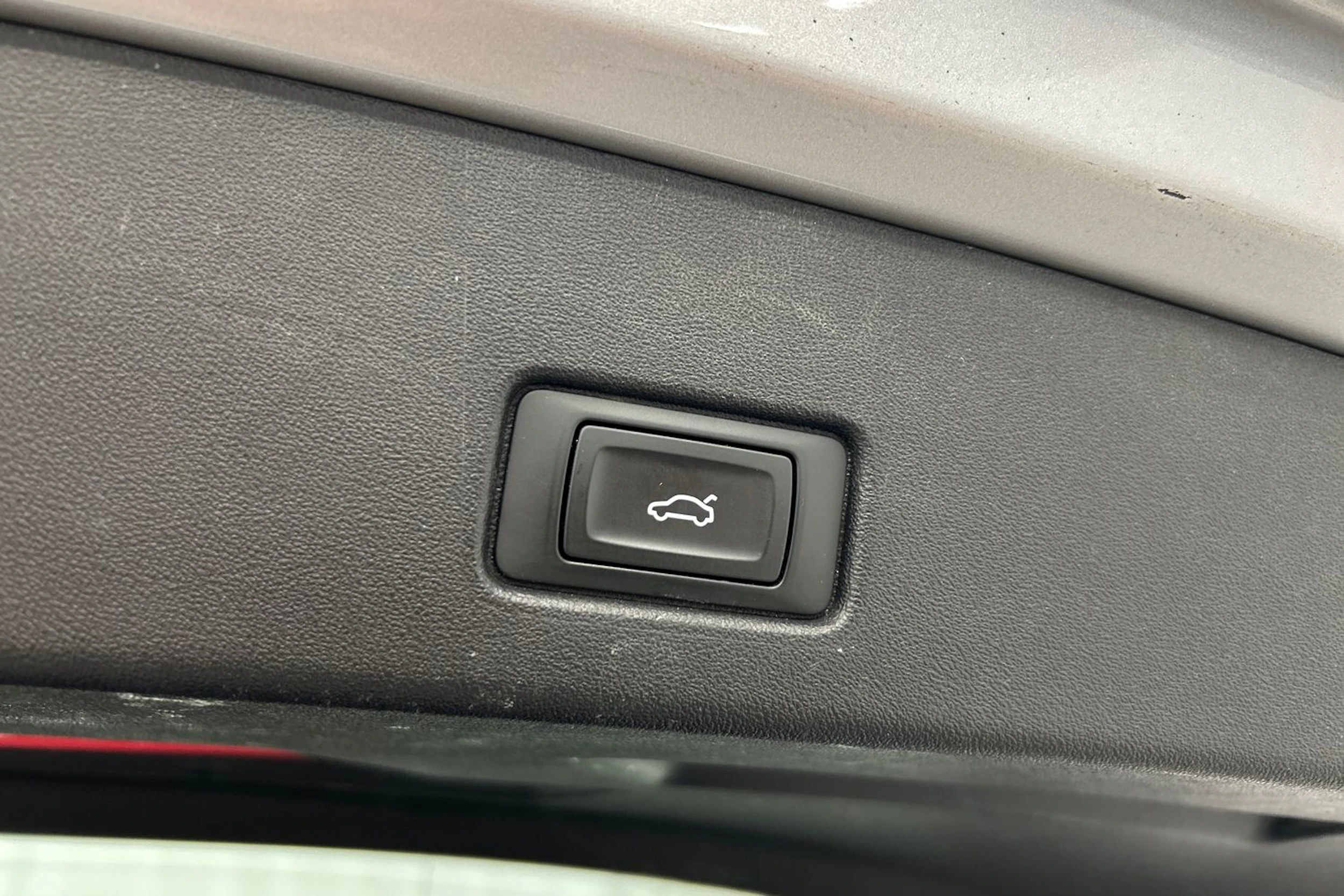 harmaa Audi Q4 e-tron 2023 kuva 15.