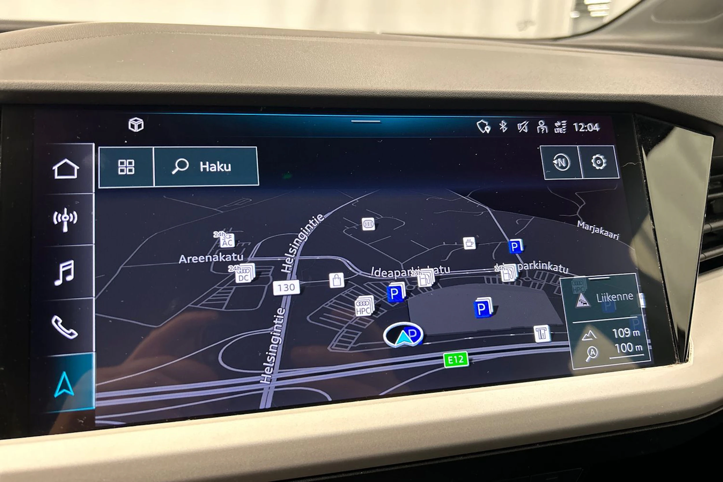 harmaa Audi Q4 e-tron 2023 kuva 24.
