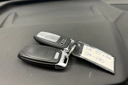 harmaa Audi Q4 e-tron 2023 kuva 30.