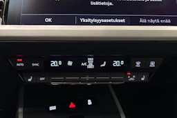 musta Audi Q4 e-tron 2023 kuva 26.